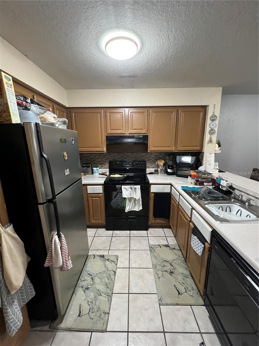 13941 Fairway Island Dr #733 Property Photo 2