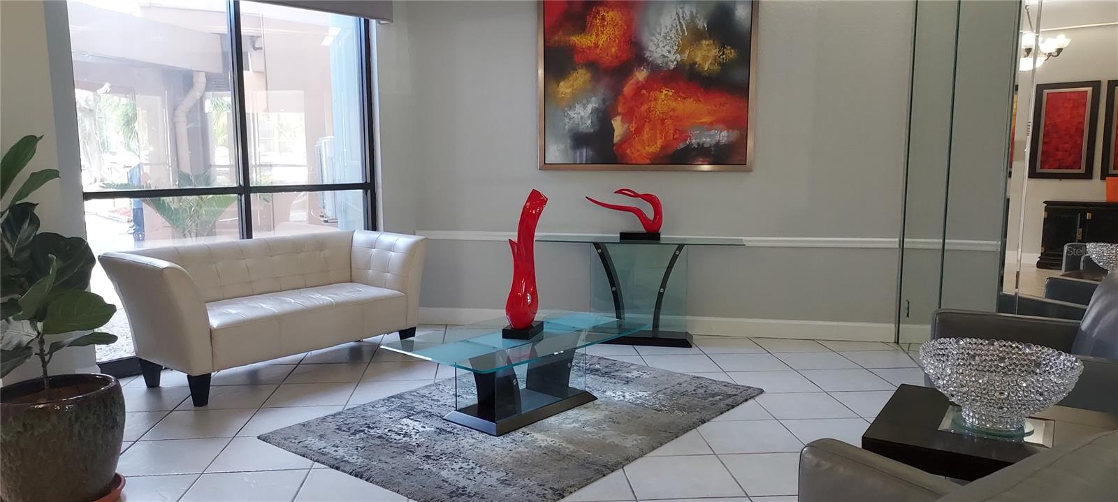 1000 Saint Charles Pl #209 Property Photo 6