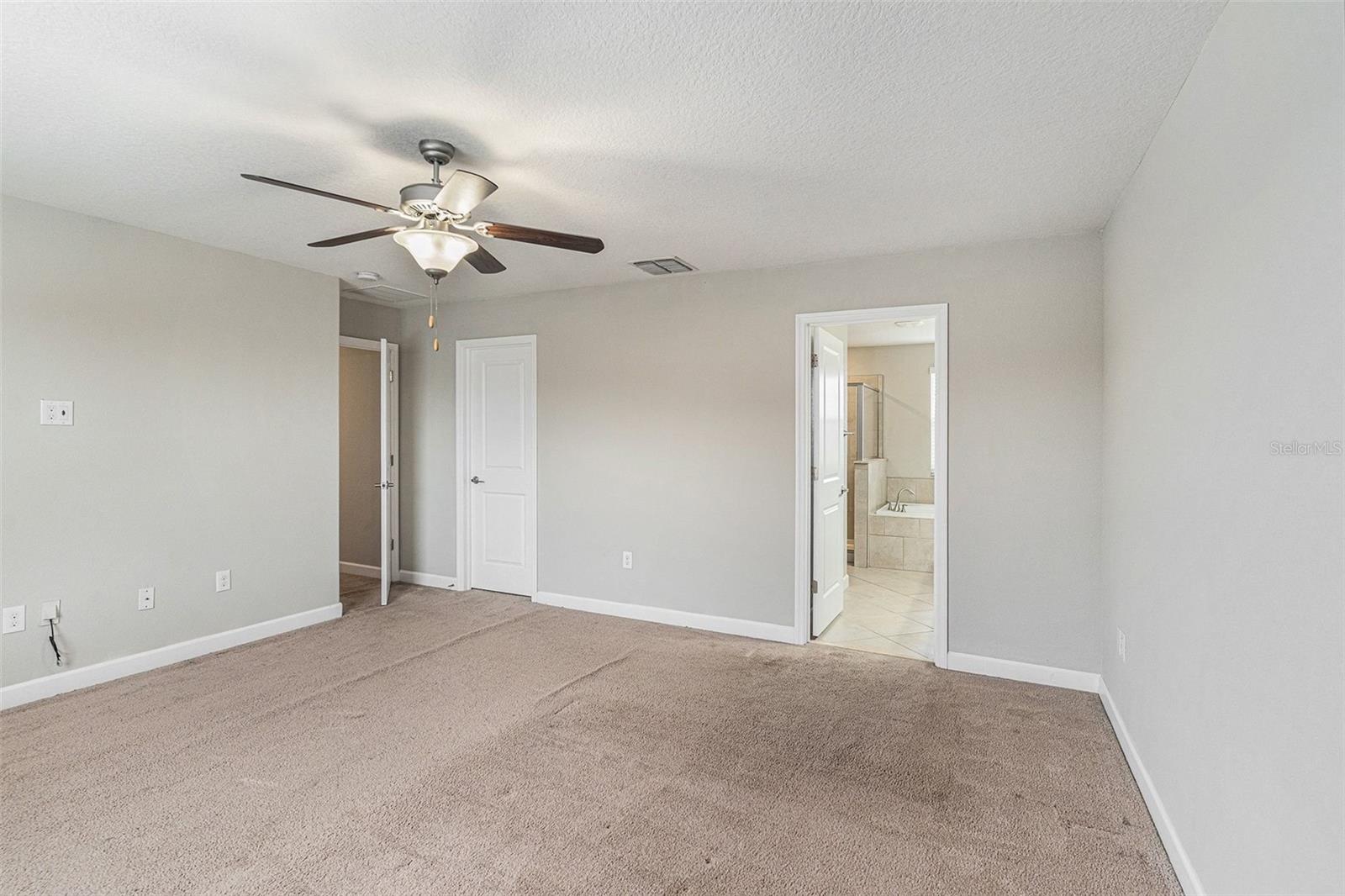 11755 Winterset Cove Dr Property Photo 15