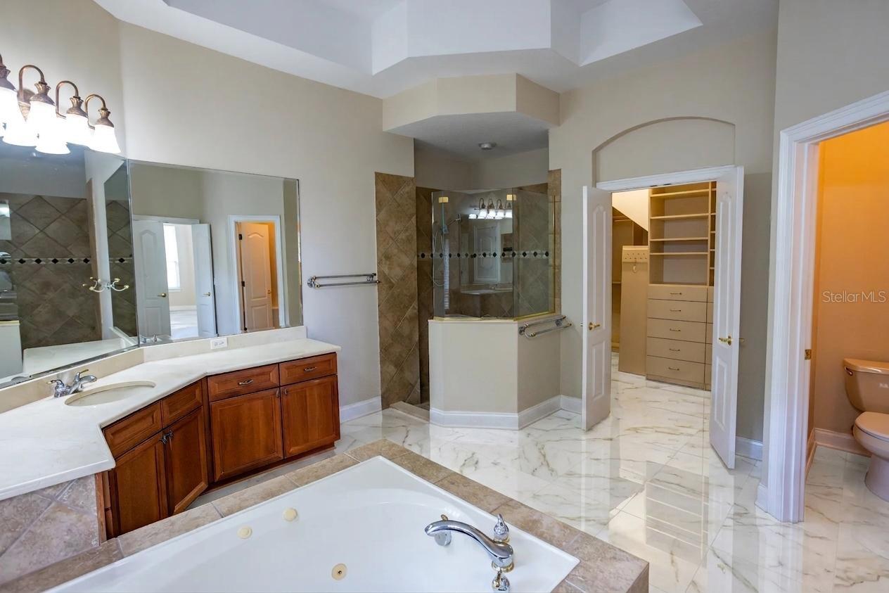 25609 Hawks Run Ln Property Photo 12