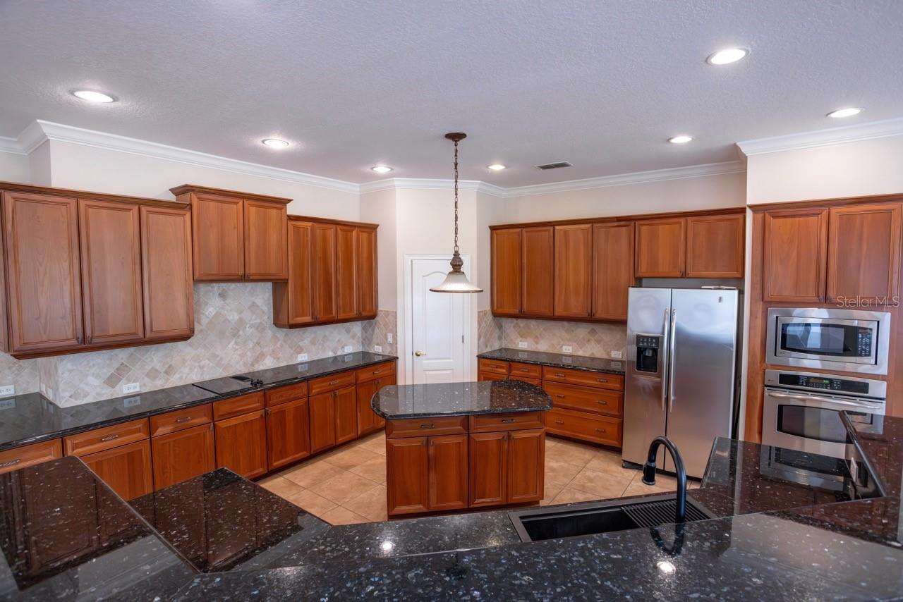 25609 Hawks Run Ln Property Photo 17