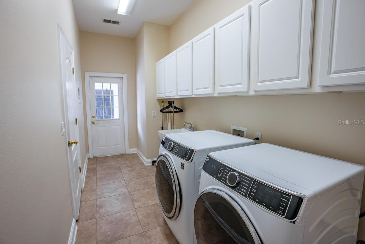 25609 Hawks Run Ln Property Photo 21