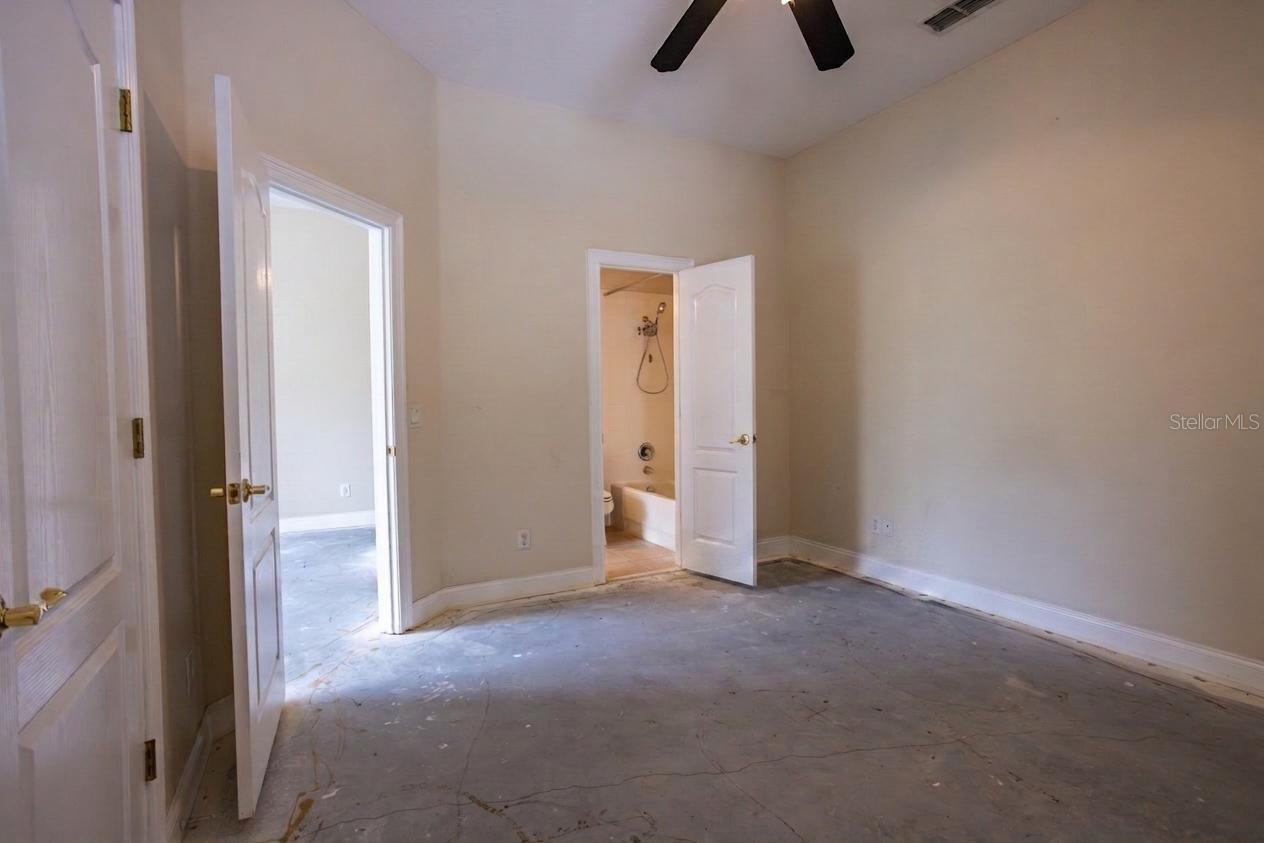 25609 Hawks Run Ln Property Photo 31