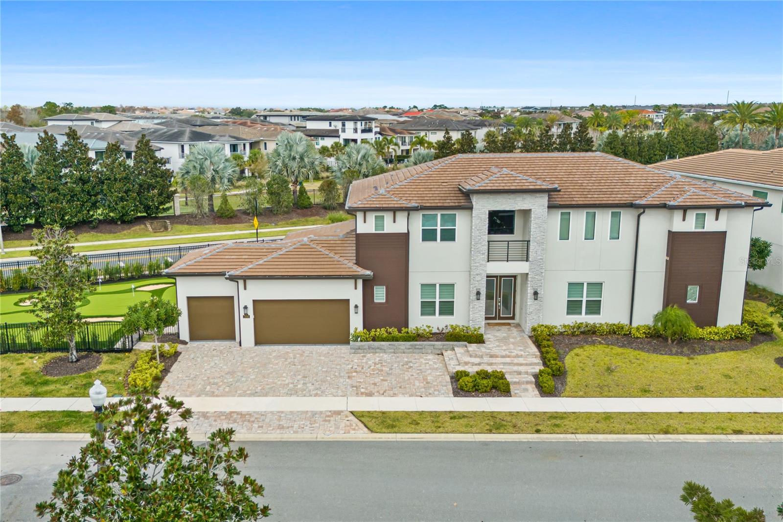 7933 JACKS CLUB DR