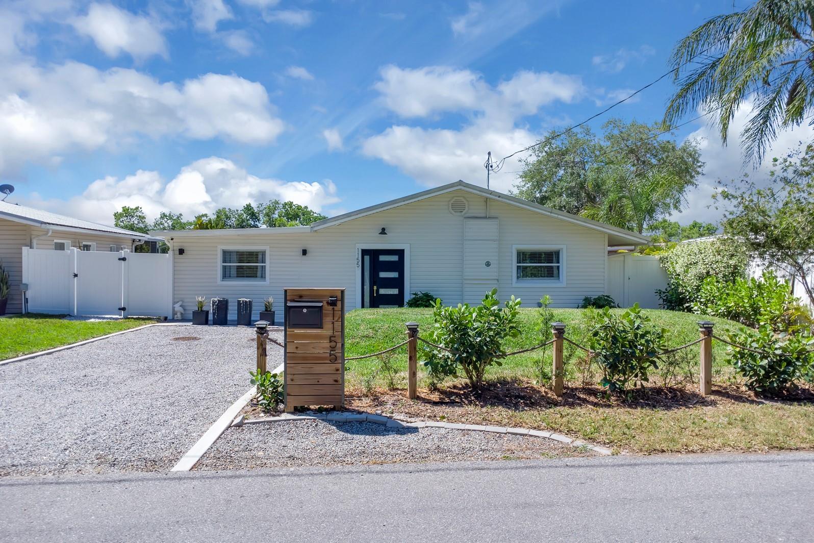 1155 LEMON BLUFF RD