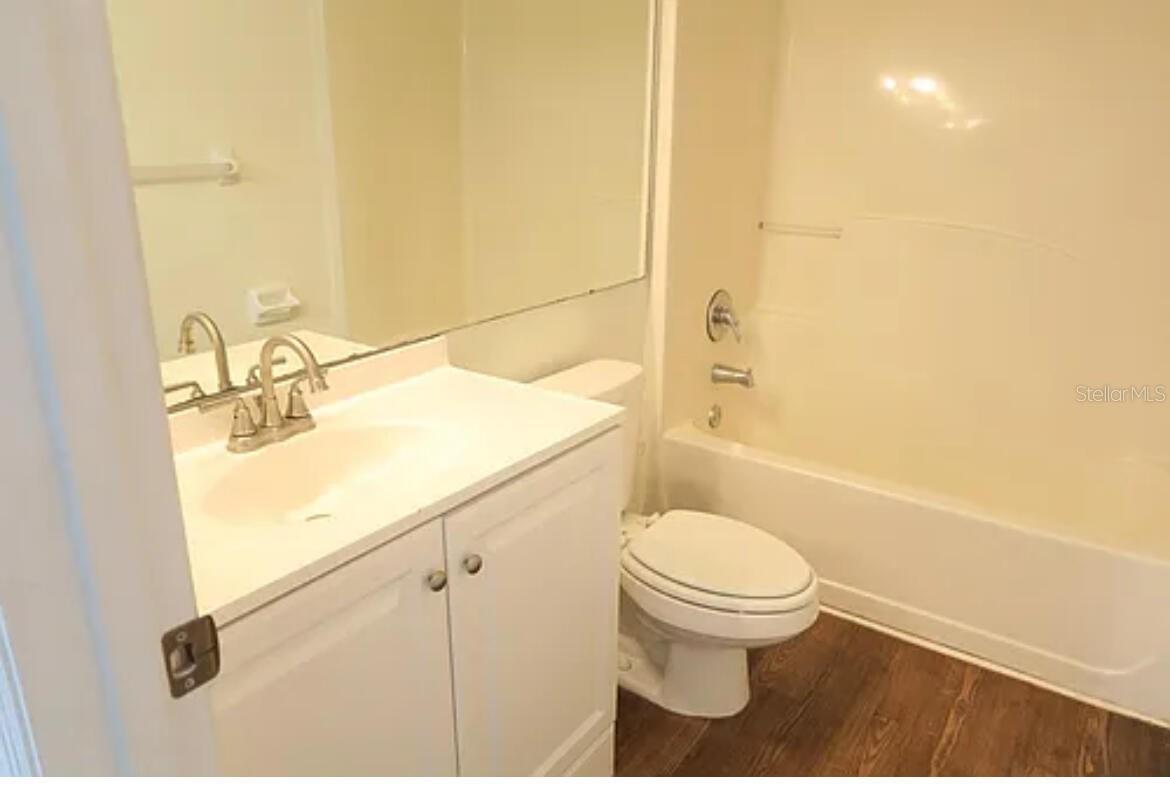 4415 Sw 34th St #308 Property Photo 14