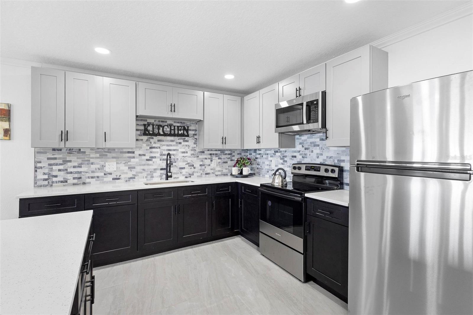1824 Lake St Property Photo 13