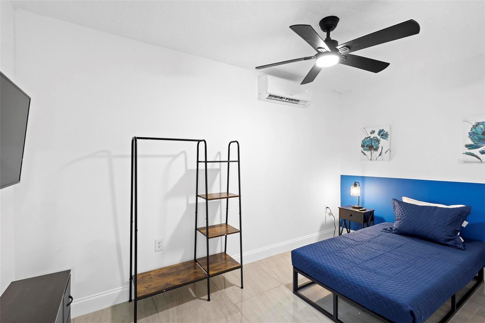 1824 Lake St Property Photo 17