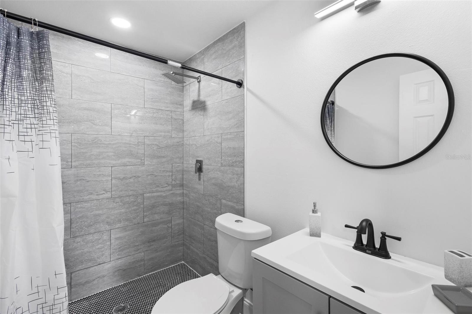1824 Lake St Property Photo 58