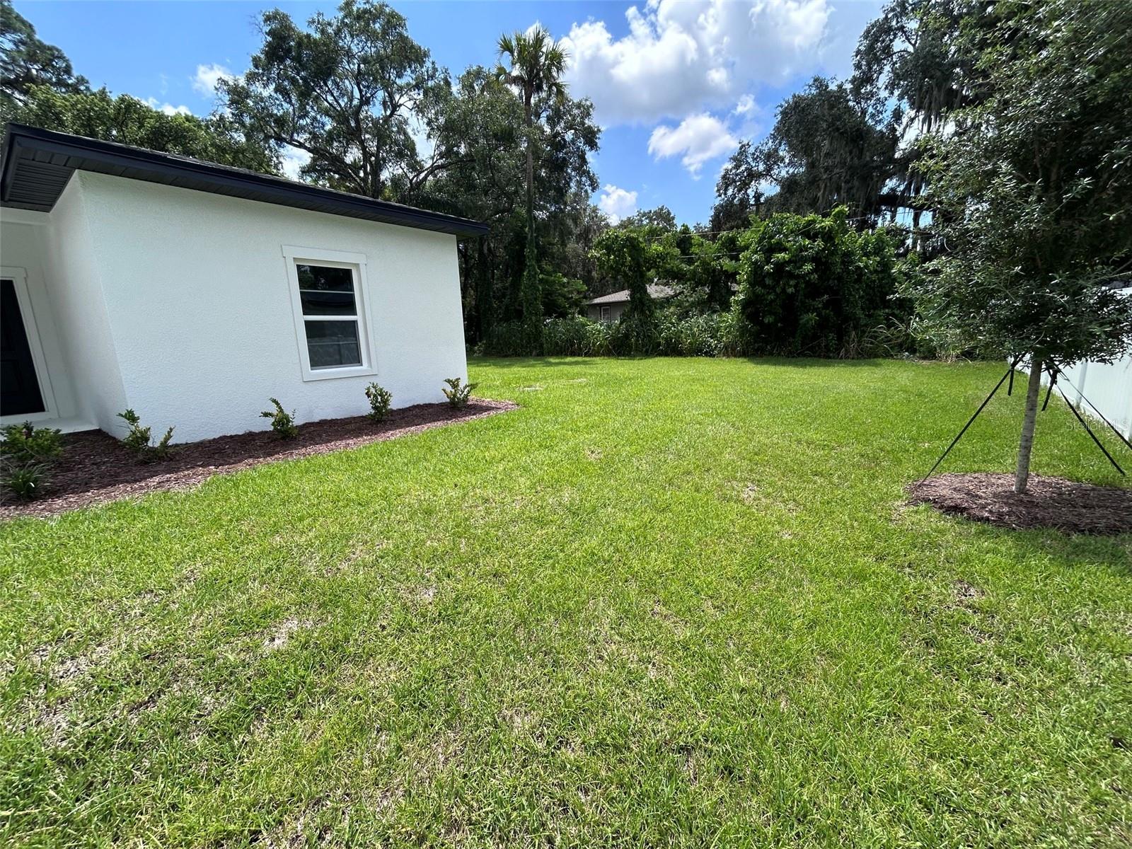 340 Kimble Ave Property Photo 10