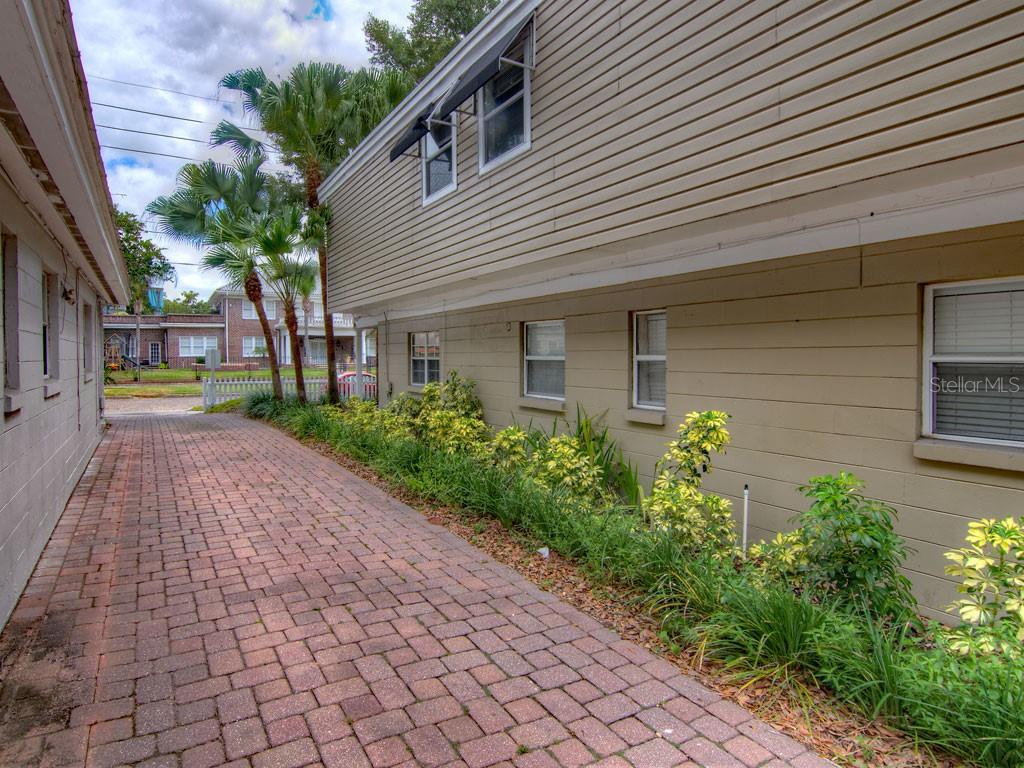 616 Palmer St #b Property Photo 4