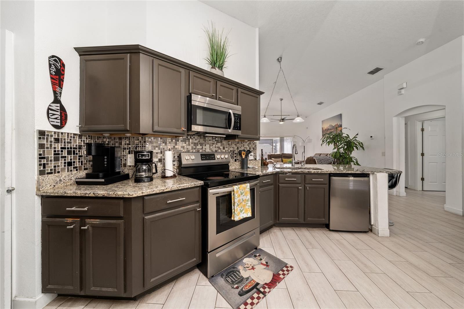 2822 Moultrie Creek Dr Property Photo 8