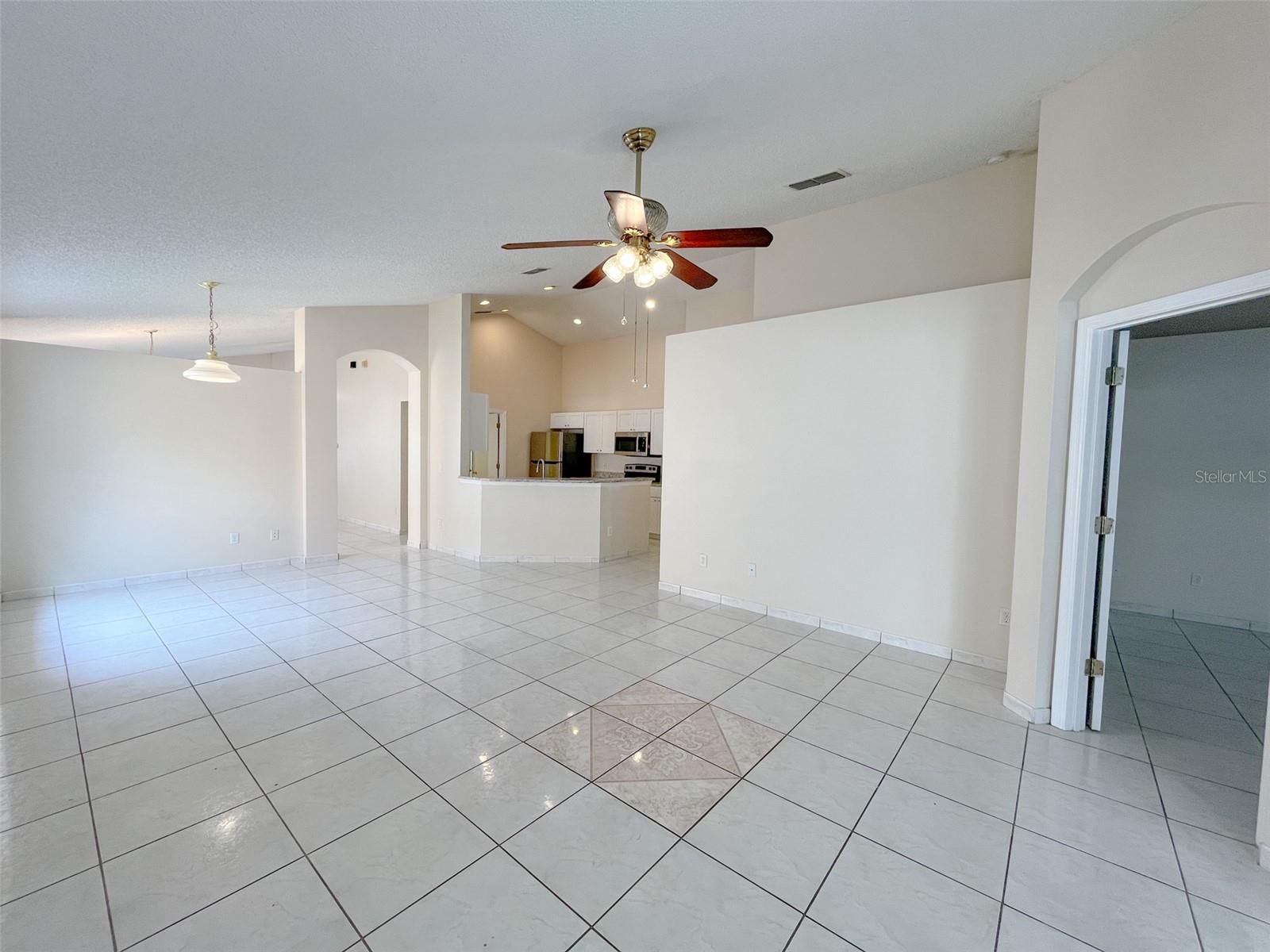 1902 Palmetto Pine Ln Property Photo 8