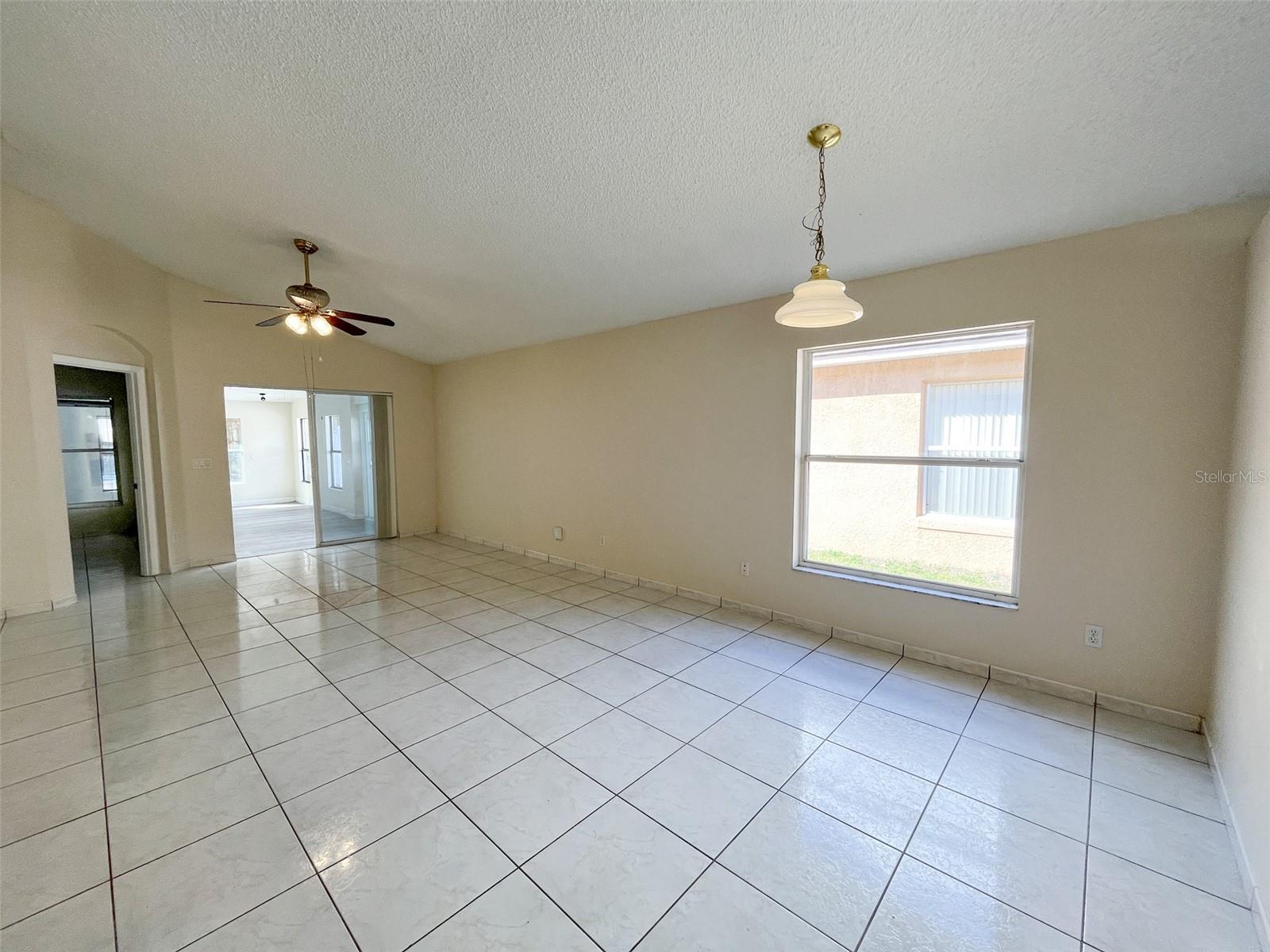 1902 Palmetto Pine Ln Property Photo 10