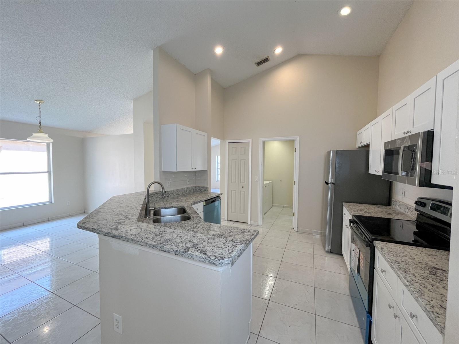 1902 Palmetto Pine Ln Property Photo 11