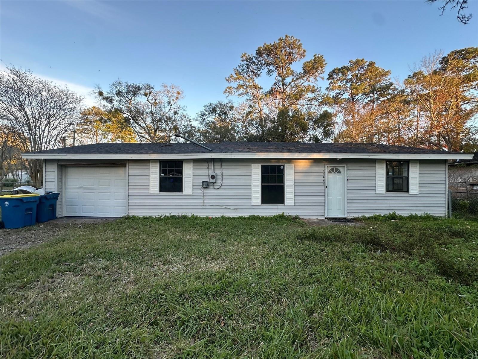 10221 Beam St Property Photo 1