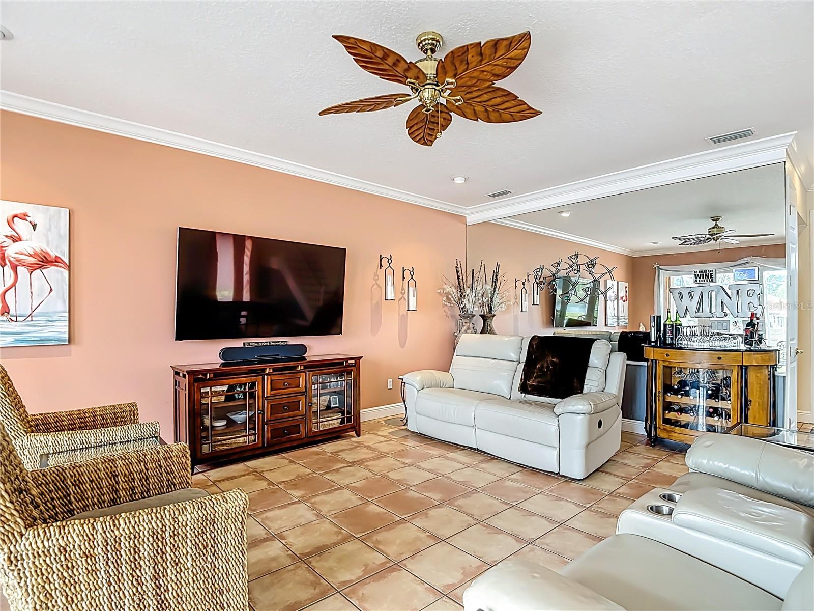 6828 Sombras Way Property Photo 9