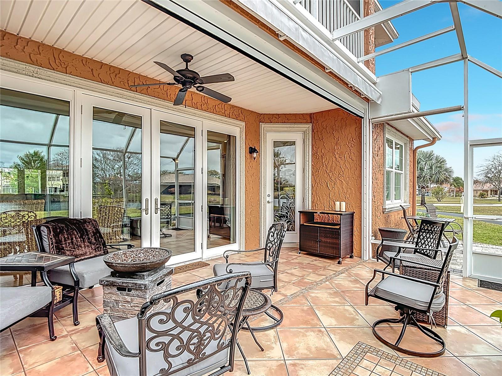 6828 Sombras Way Property Photo 14
