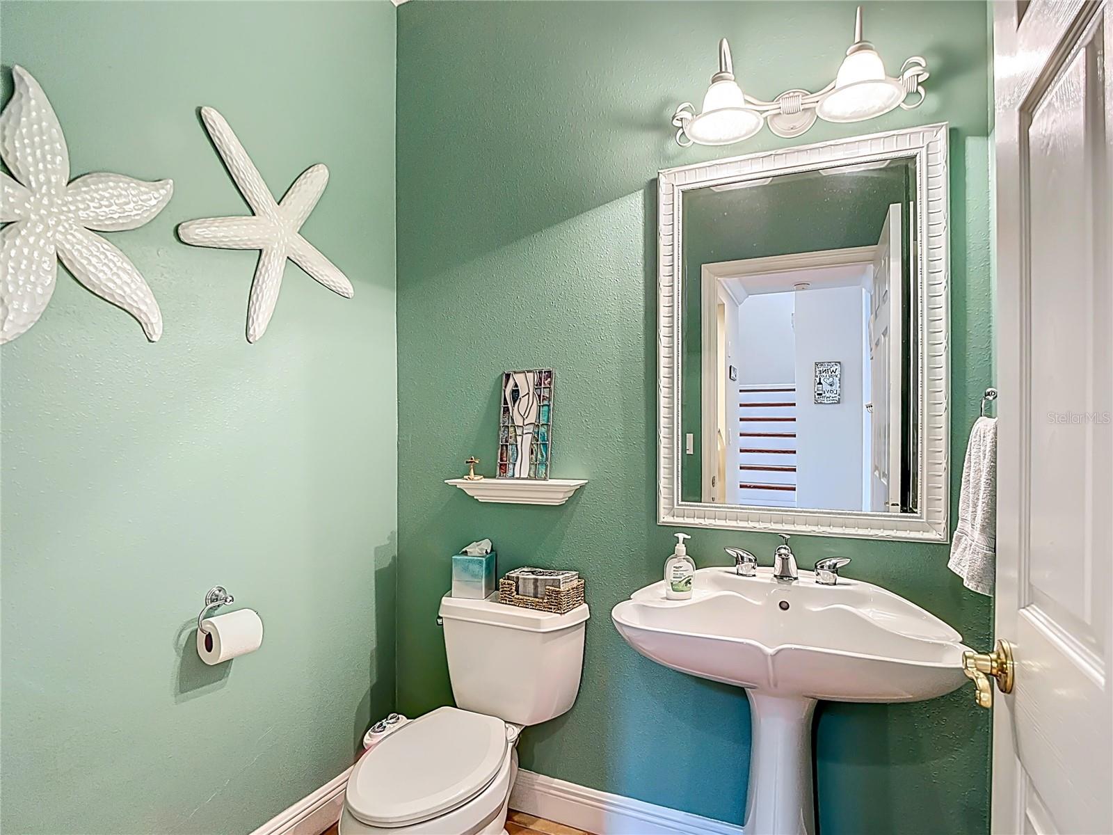 6828 Sombras Way Property Photo 16