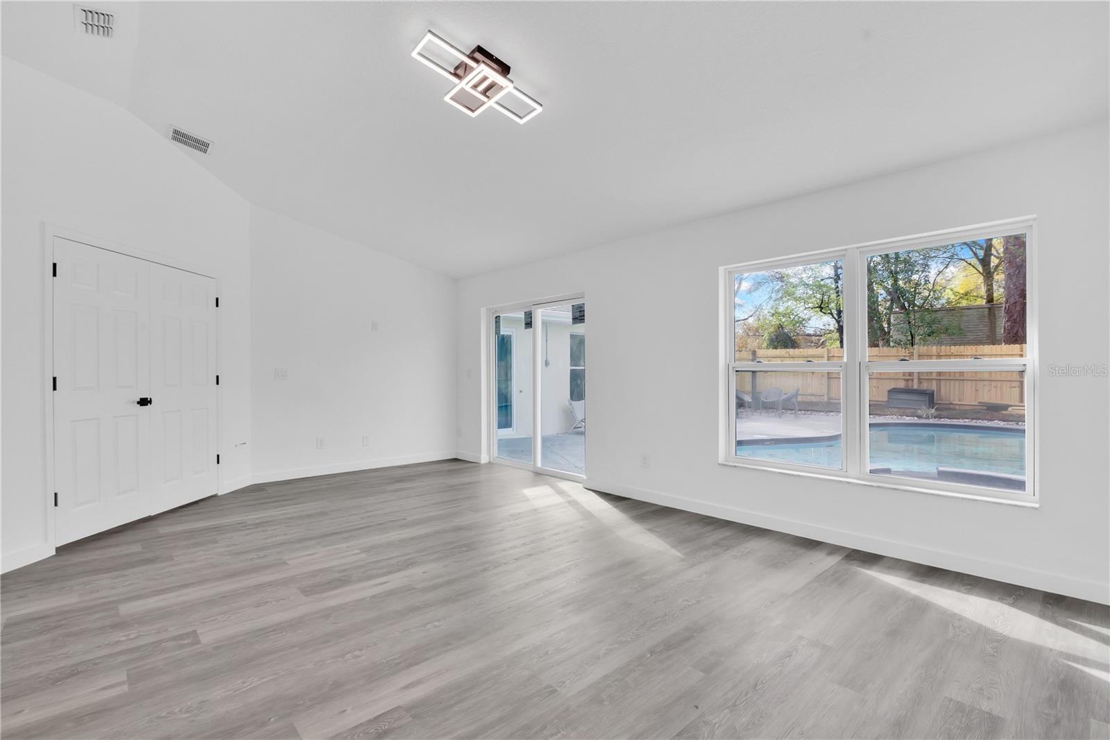 1120 Dunbridge St Property Photo 19