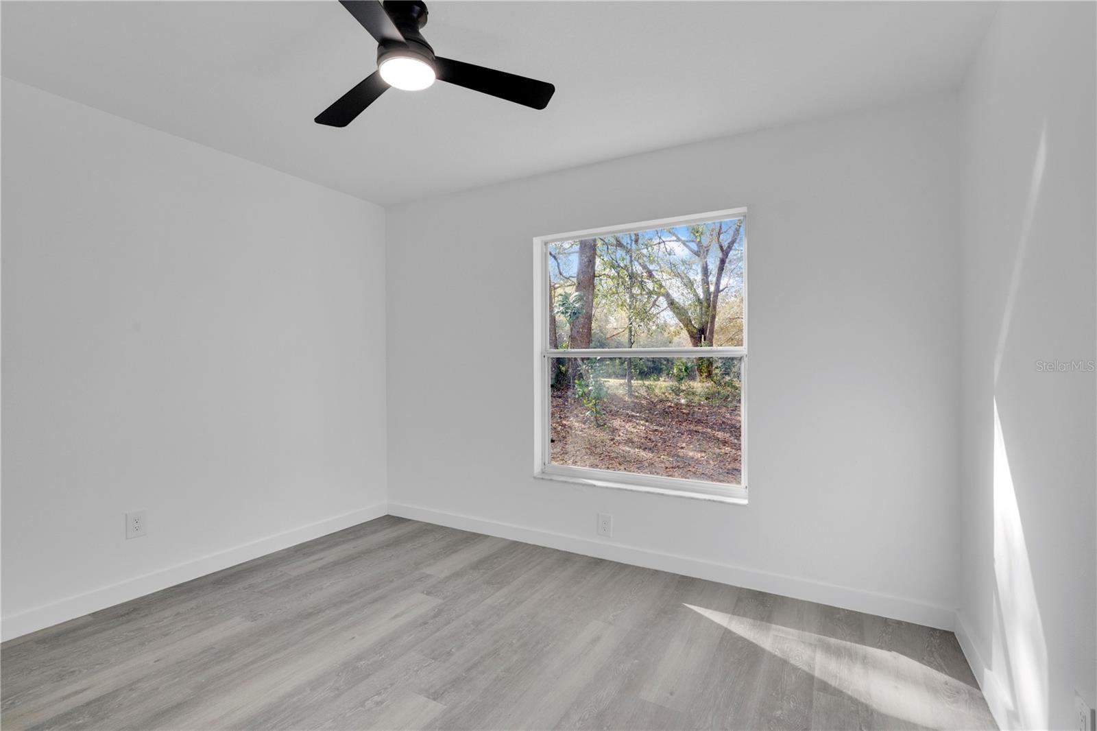 1120 Dunbridge St Property Photo 24