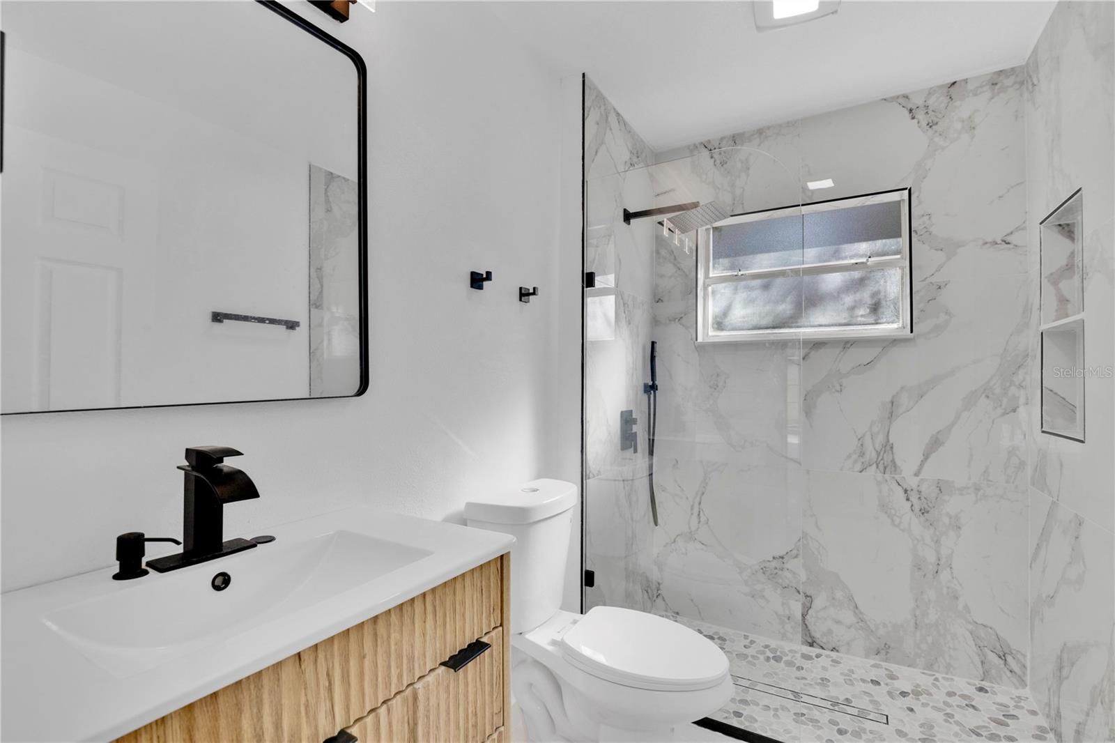 1120 Dunbridge St Property Photo 25