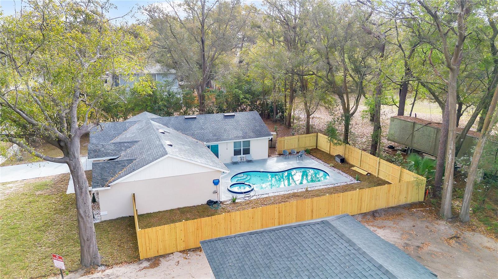 1120 Dunbridge St Property Photo 36