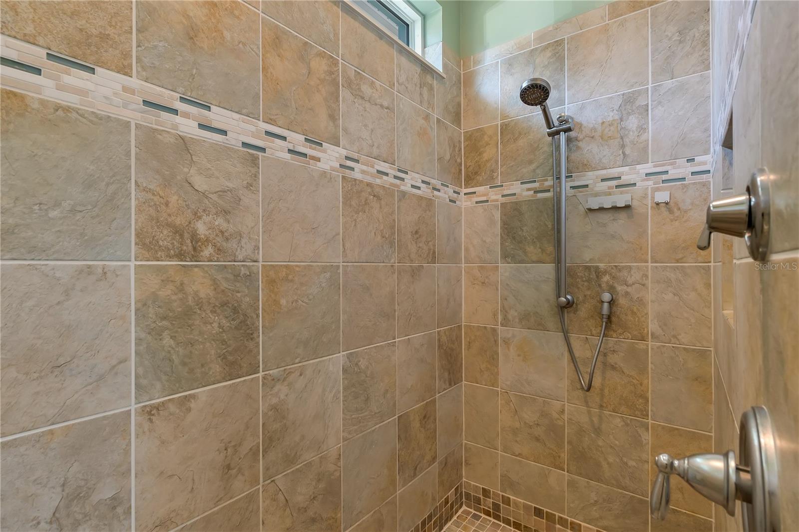 14080 Agre Ln Property Photo 25