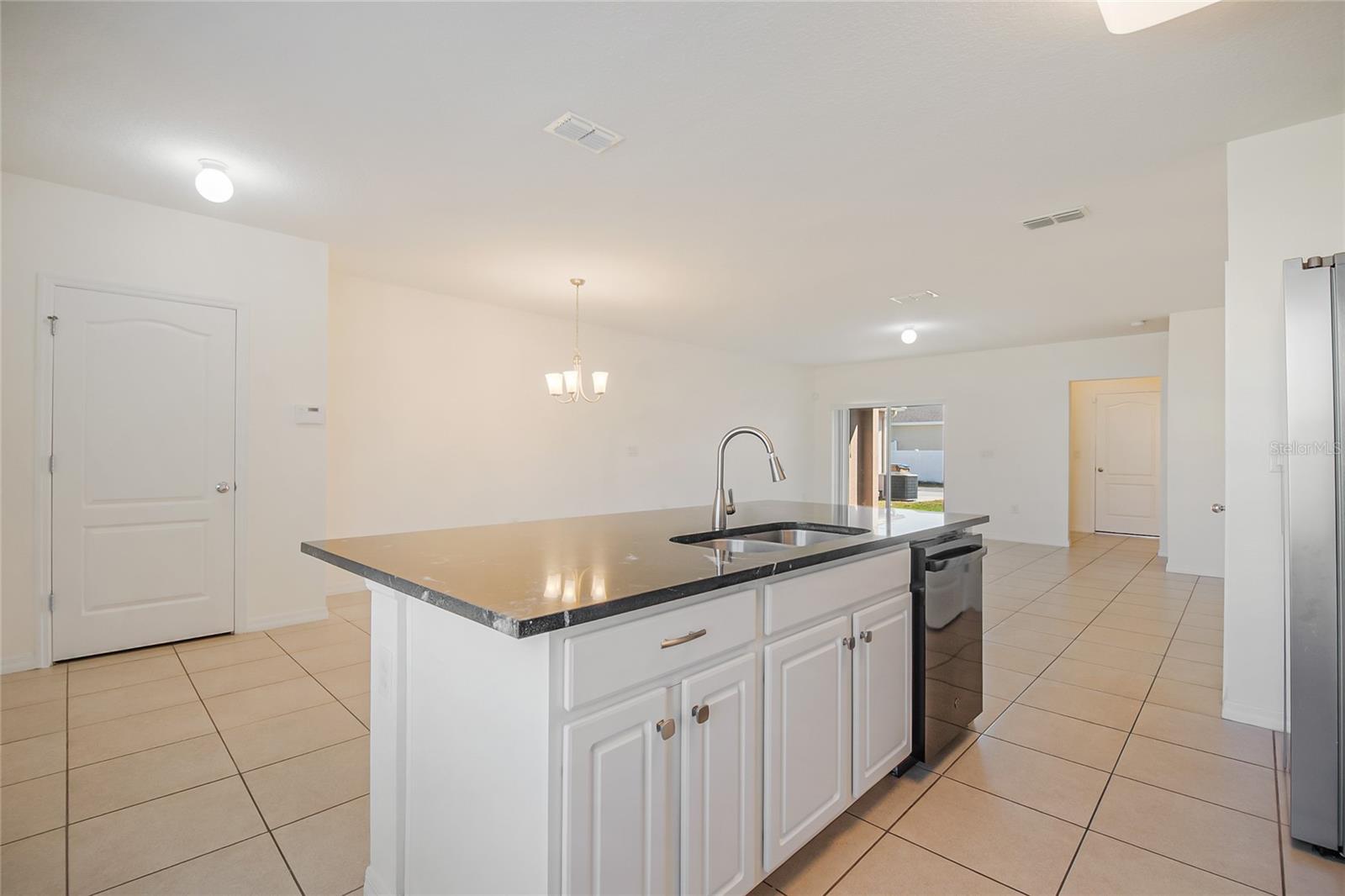 1404 Dusty Stone Ln Property Photo 10