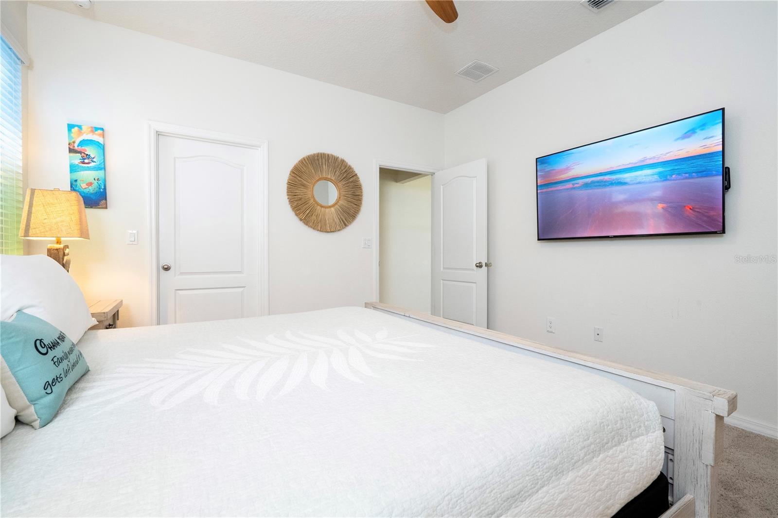 7560 Oakmoss Loop Property Photo 17