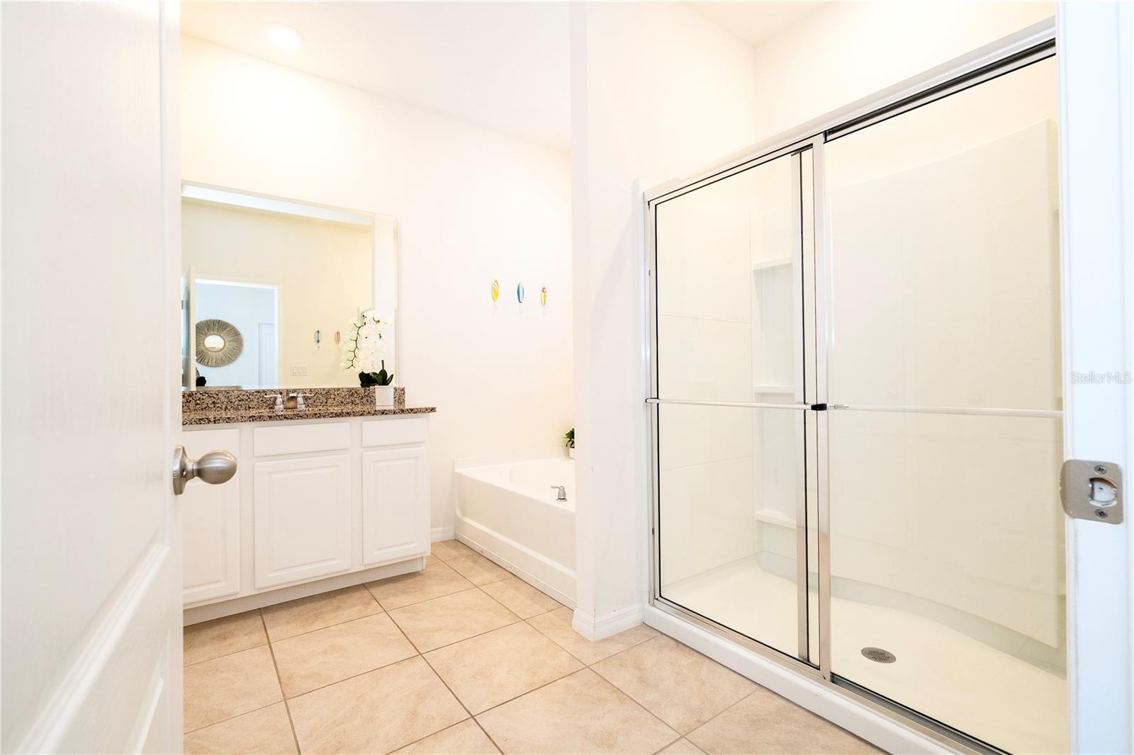 7560 Oakmoss Loop Property Photo 18