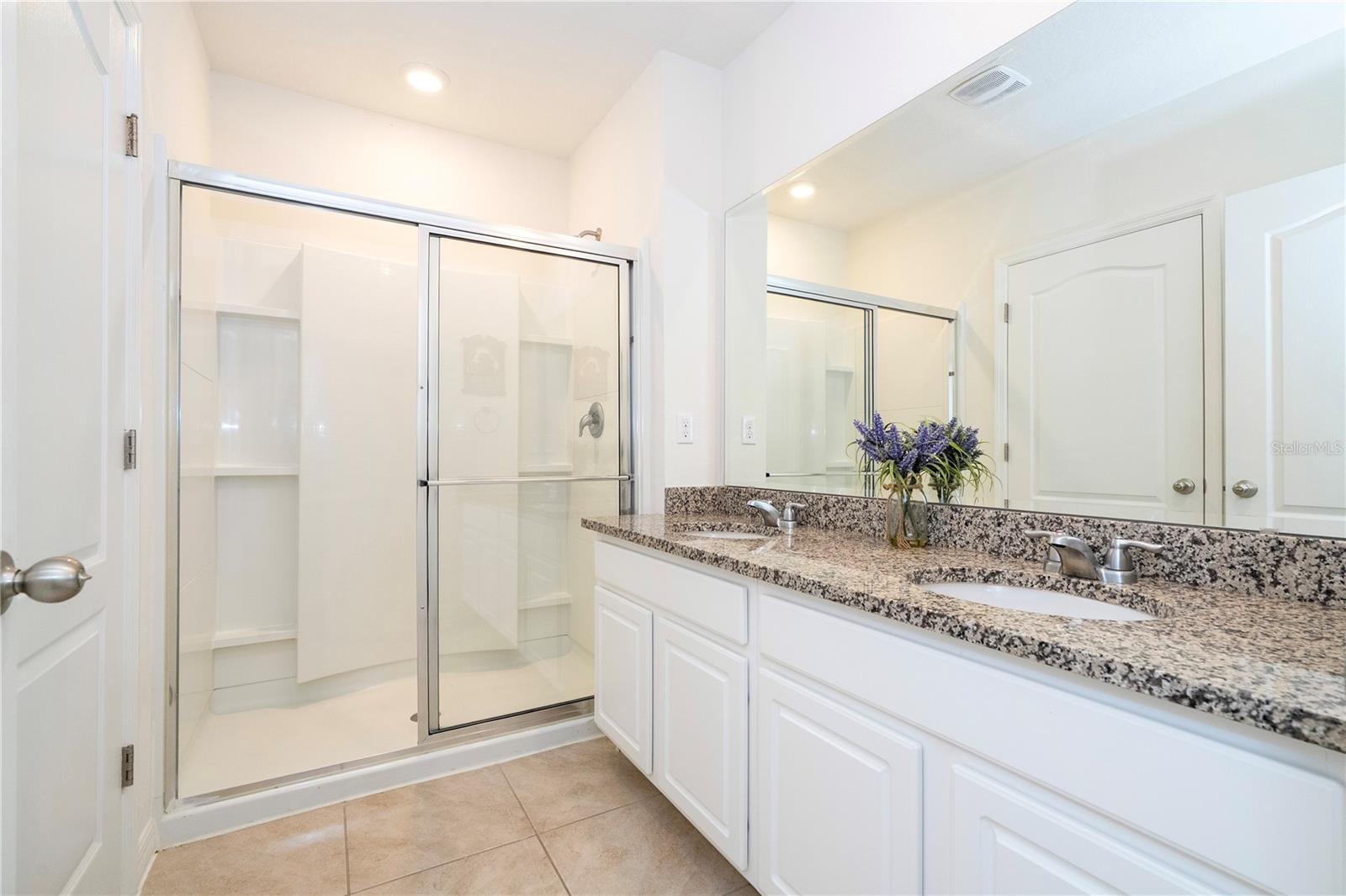 7560 Oakmoss Loop Property Photo 31