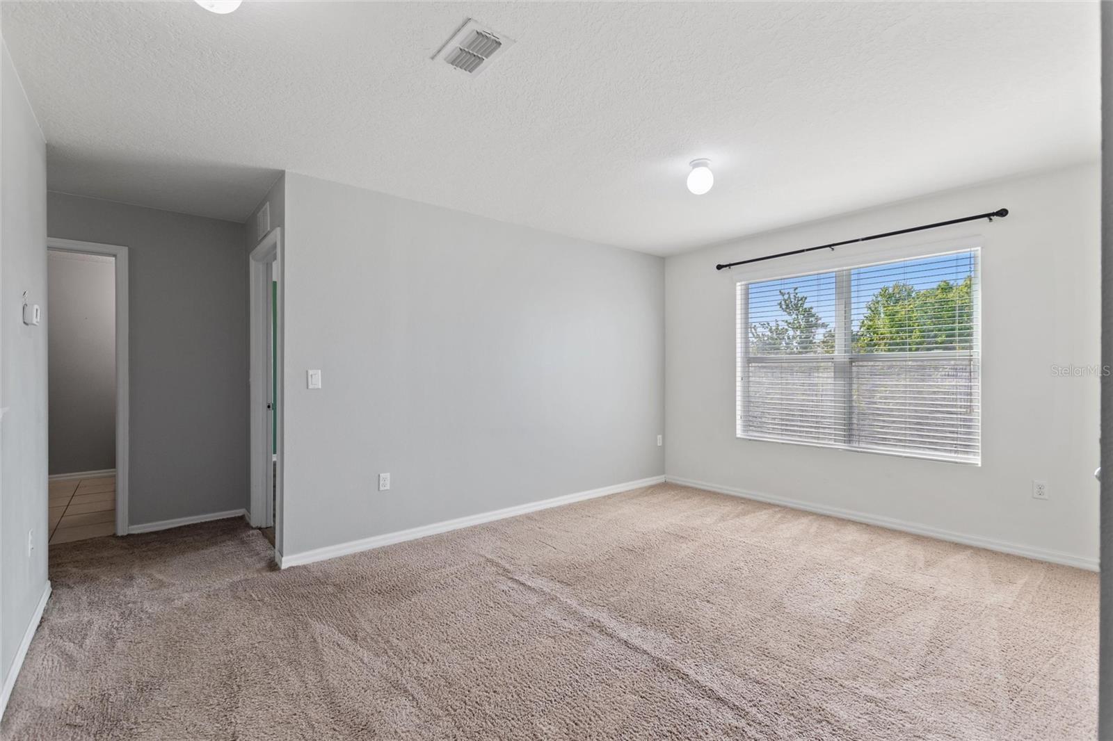 519 Oakhurst Way Property Photo 31