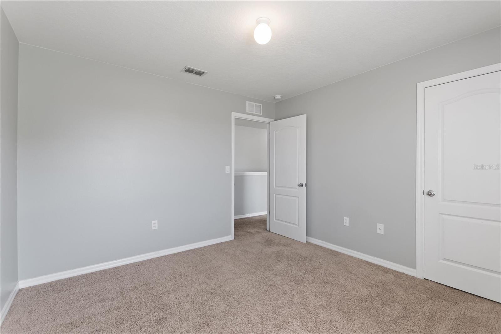 519 Oakhurst Way Property Photo 34