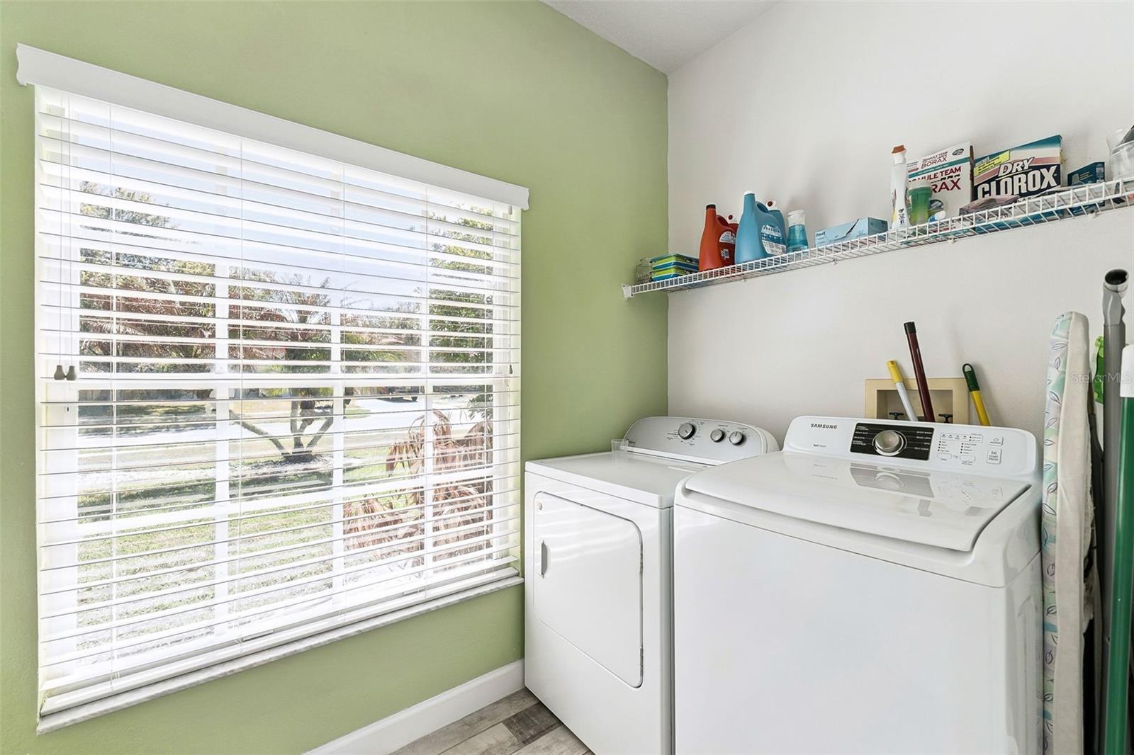 1483 Surrey Park Dr Property Photo 22
