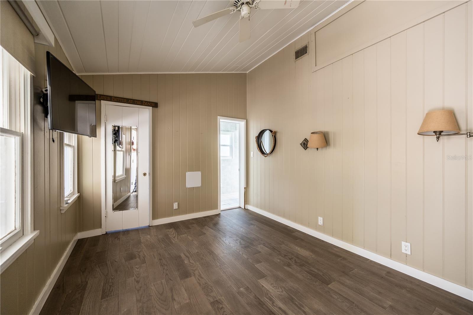 115 124th Ave W Property Photo 5