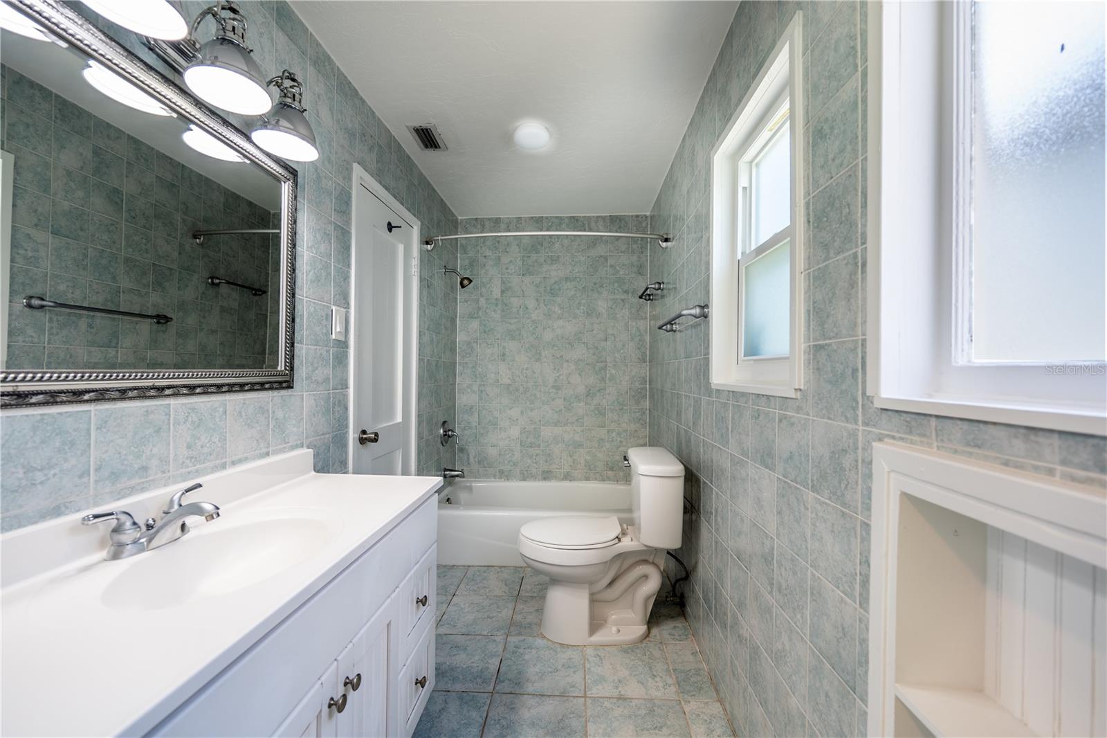 115 124th Ave W Property Photo 6