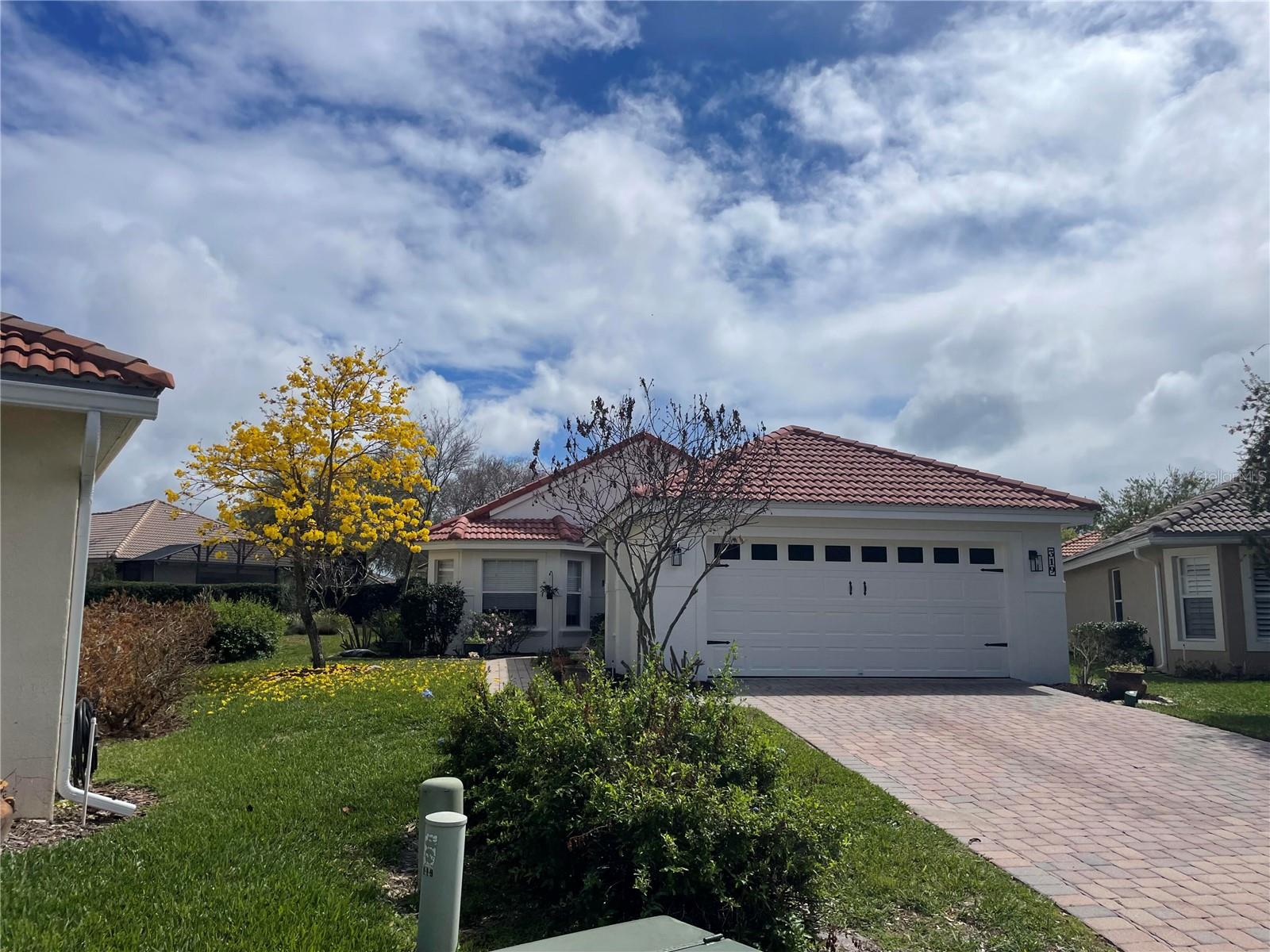 319 NIBLICK CIR