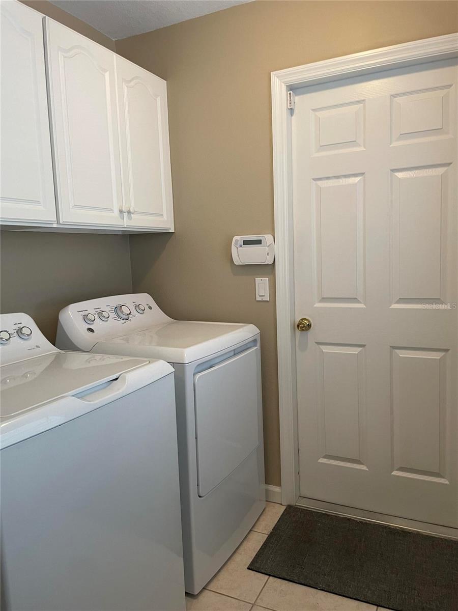 319 Niblick Cir Property Photo 26