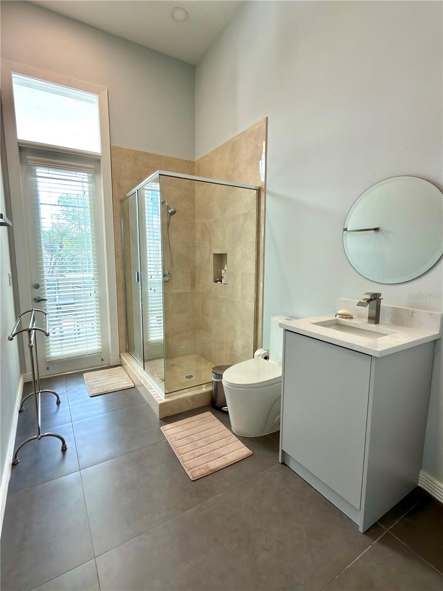 6049 Lady Bet Dr Property Photo 15