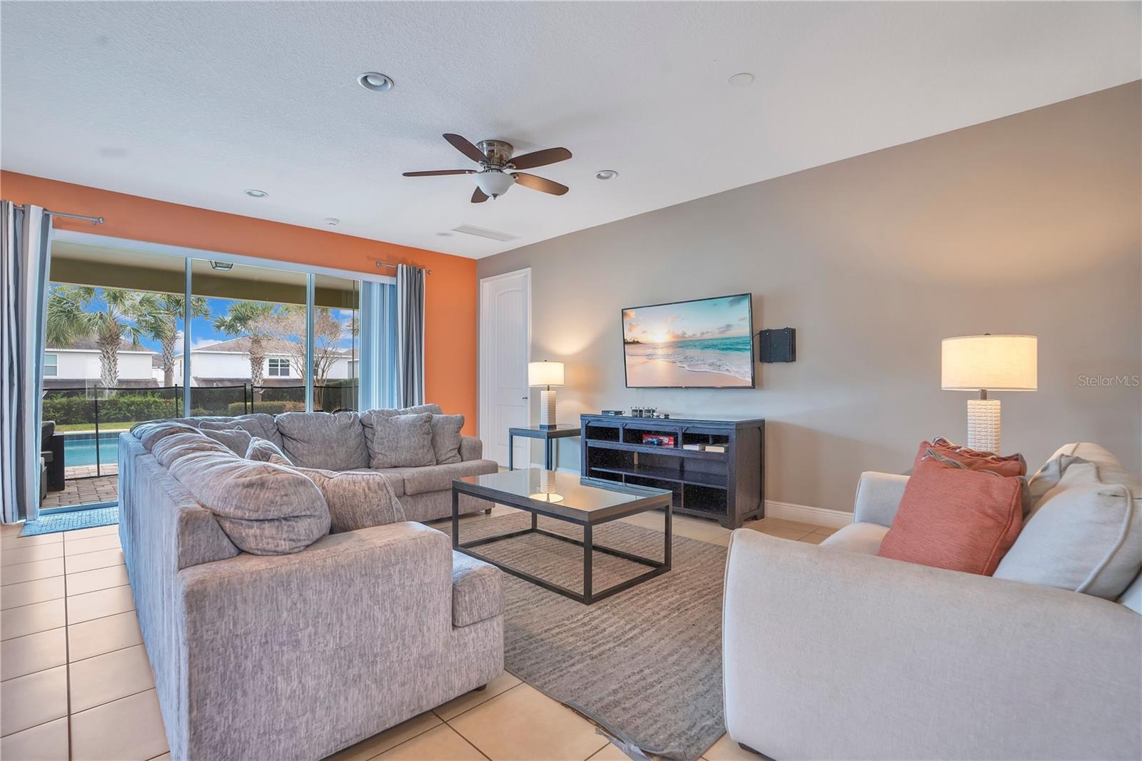 210 Burma St Property Photo 10