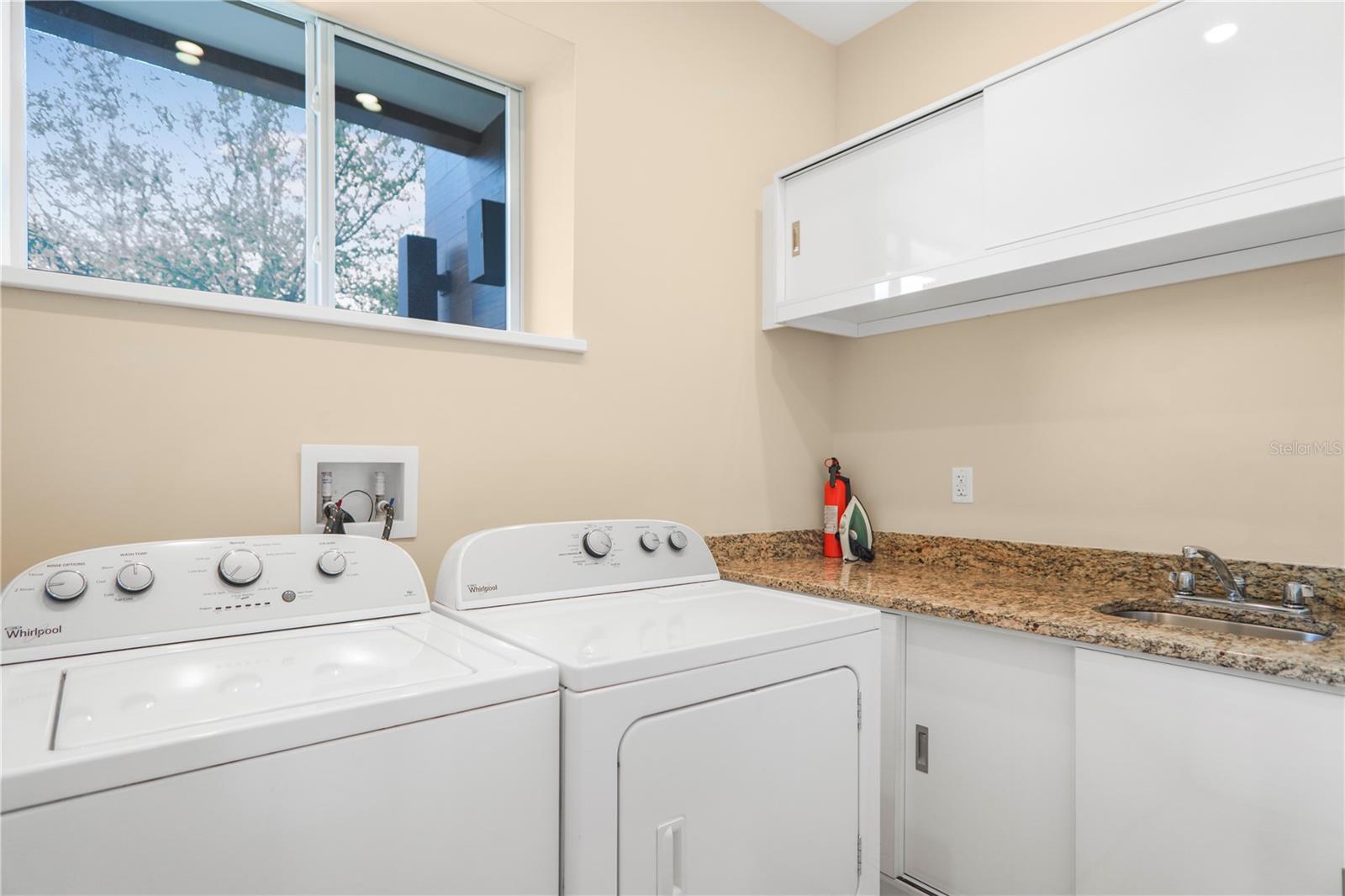 7605 Recife Dr Property Photo 13