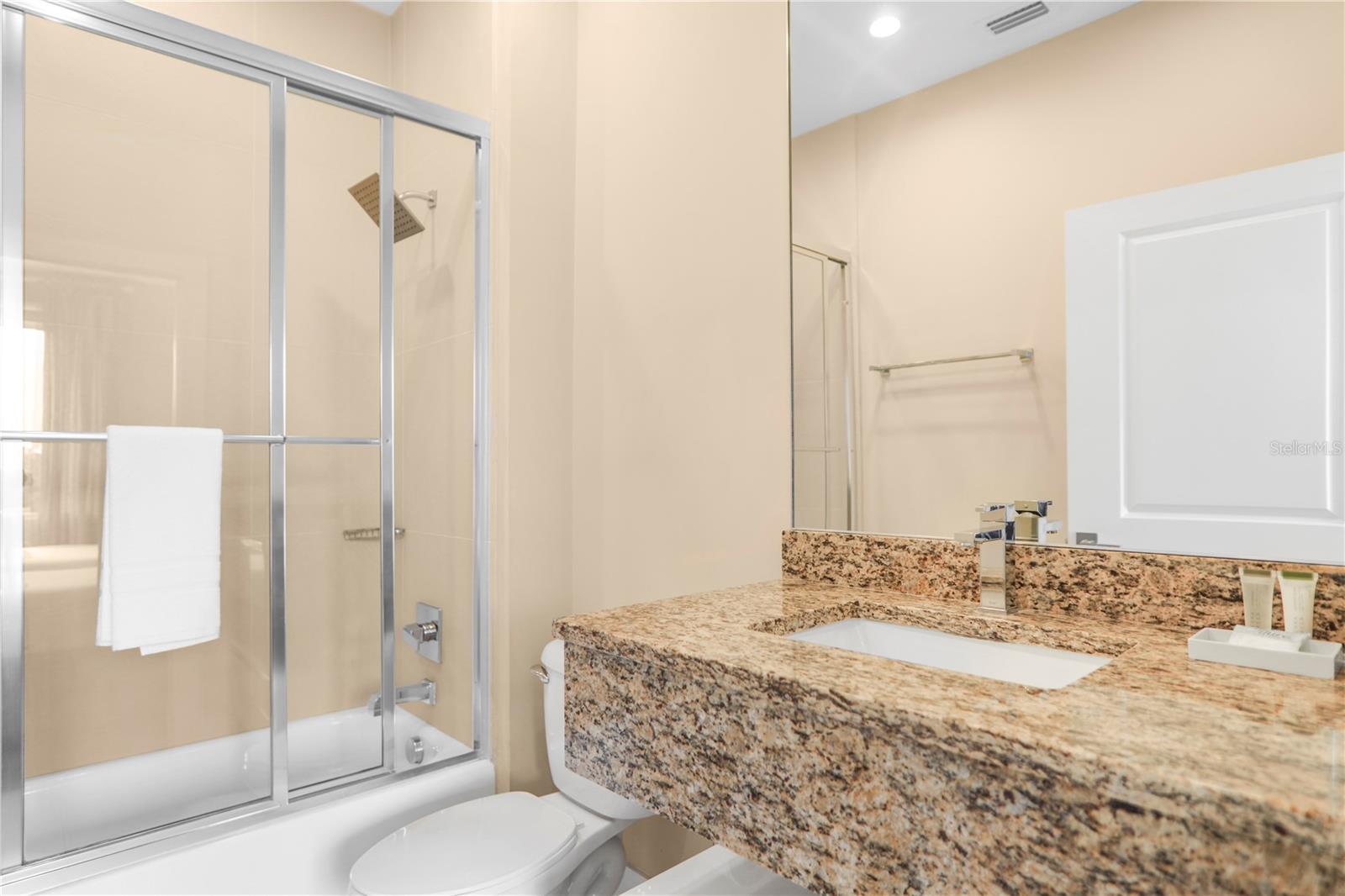 7605 Recife Dr Property Photo 20