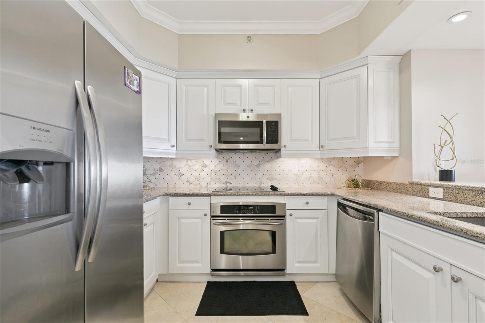 7593 Gathering Dr #401 Property Photo 20