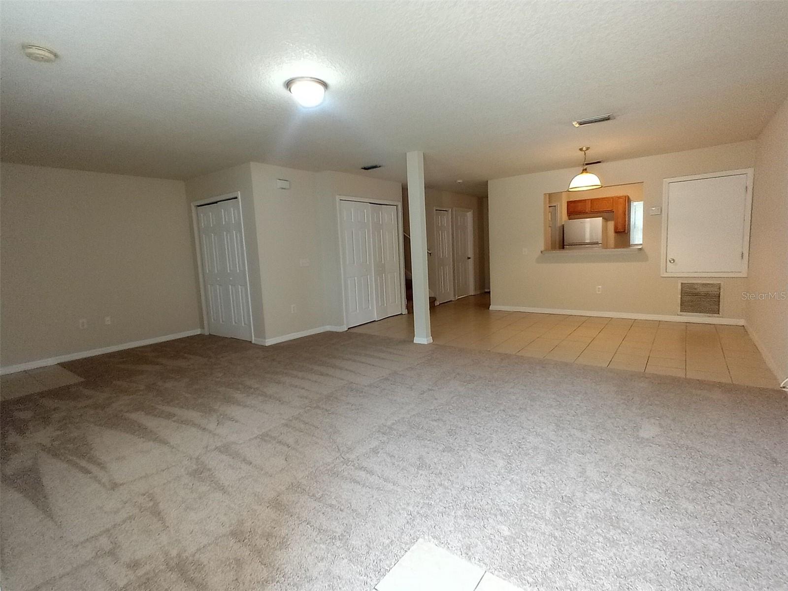 880 E Columbia Ave Property Photo 4