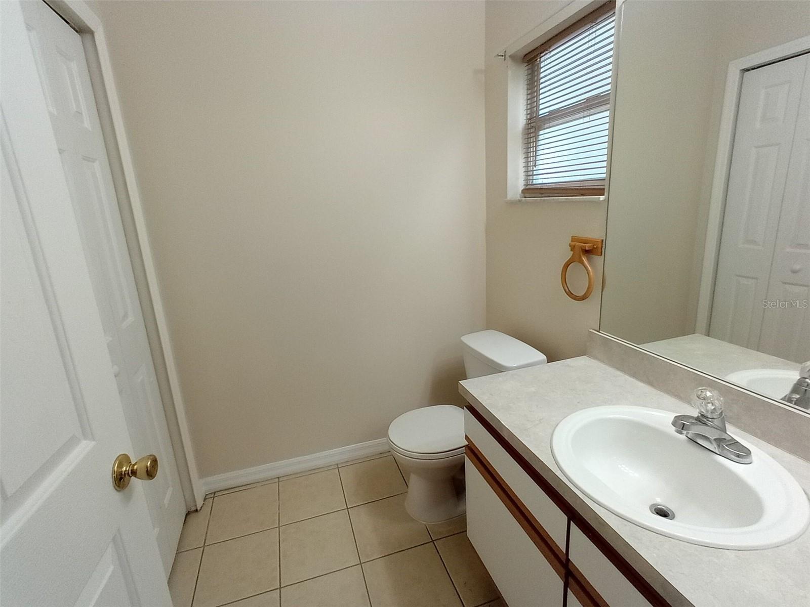 880 E Columbia Ave Property Photo 16
