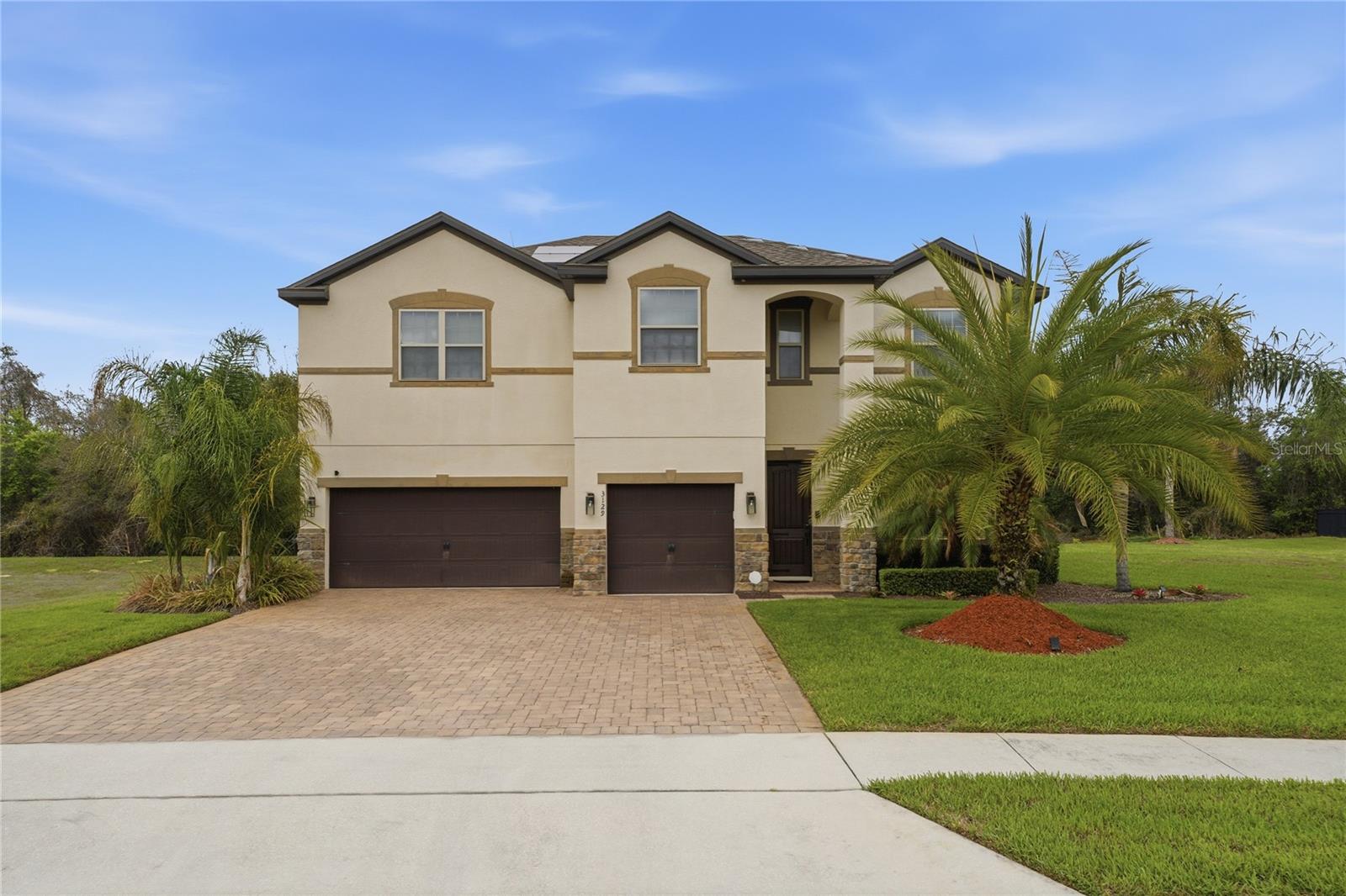 3129 PINENUT DR