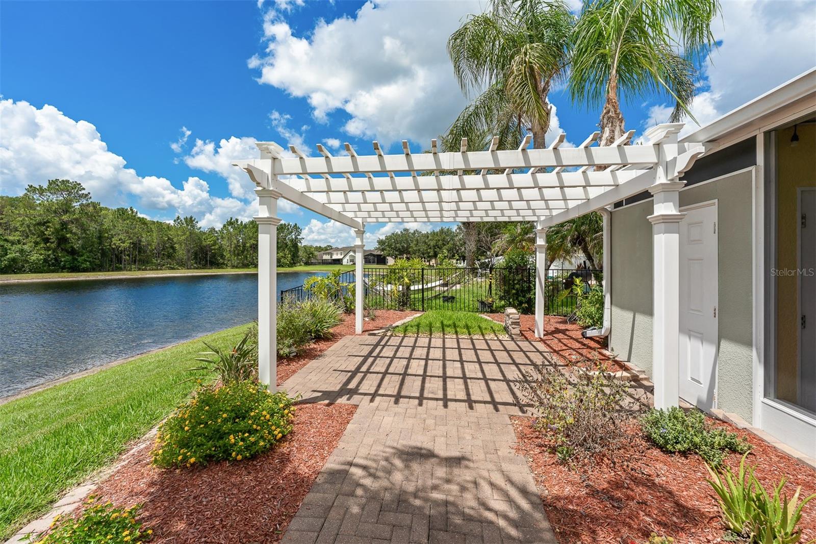 1465 Balsam Willow Trl Property Photo 3