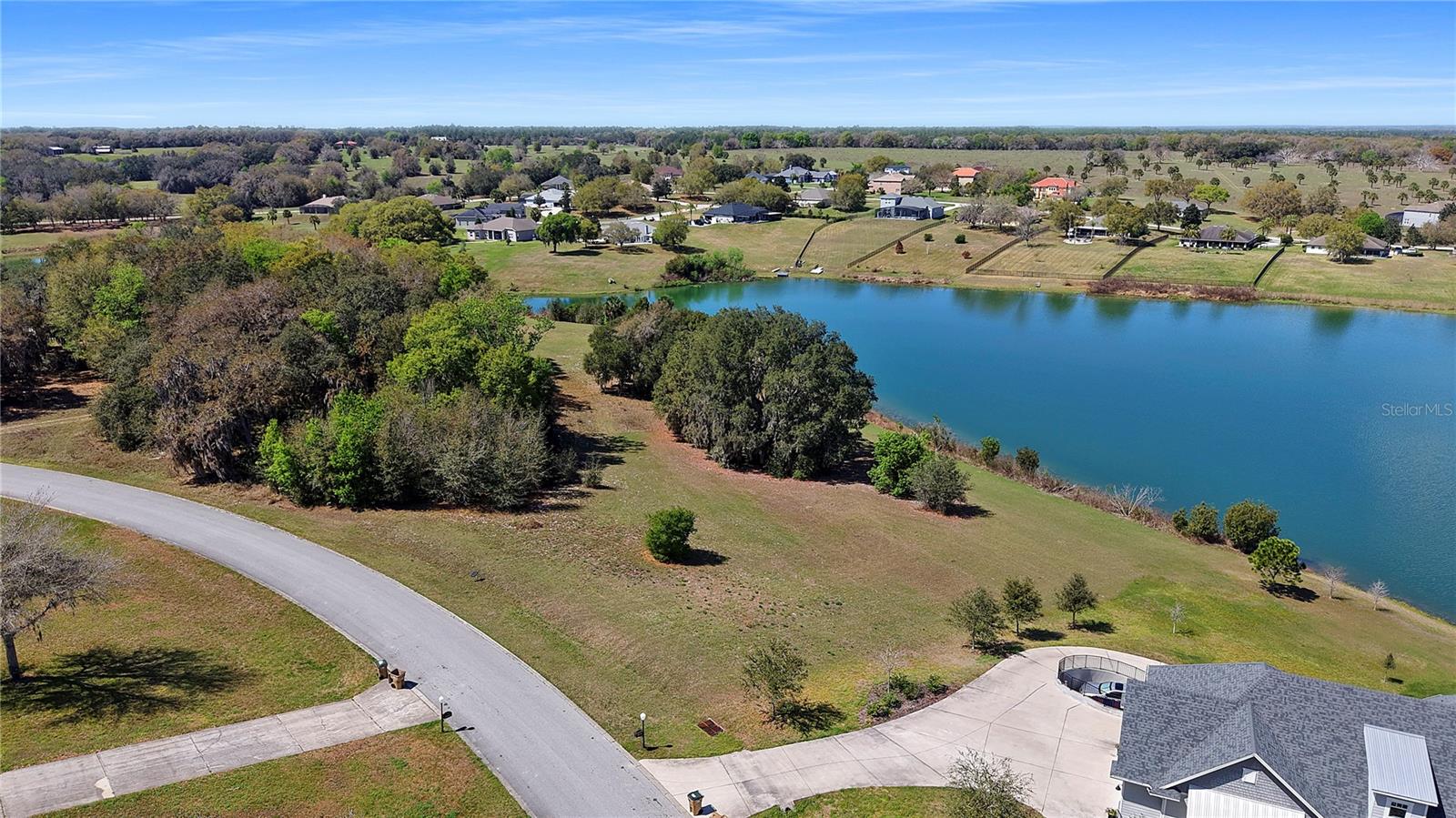 36717 Barrington Dr Property Photo 7