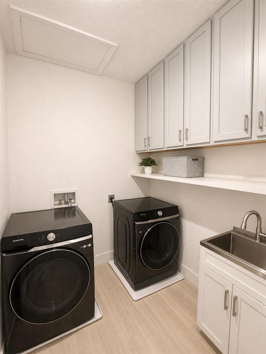 12640 Salomon Cove Dr Property Photo 45